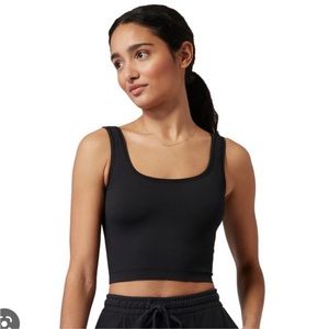 NWT Athleta Aurora Scoop crop tank